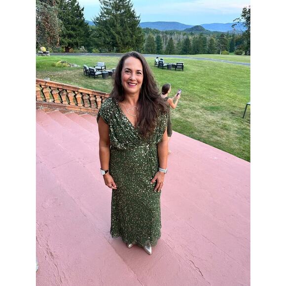MAC DUGGAL Green Sequin Draped Sleeve V-Neck Elegant Midi Gown Dress size 4 - Picture 14 of 15